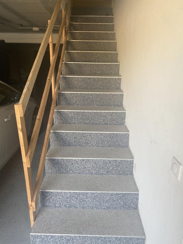RESINE DE MARBRE ESCALIERS INTERIEURS