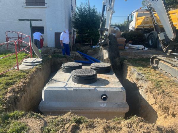 FOURNITURE ET POSE D'UNE FOSSE TOUTES EAUX 6EH--REMBLAYAGE