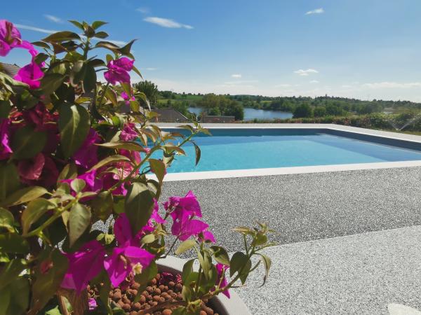 PLAGE DE PISCINE TERMINEE