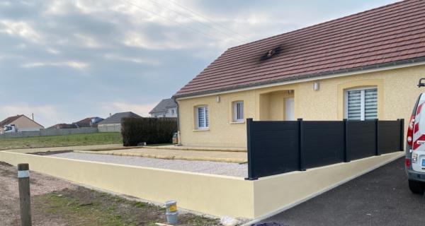 RE AMENAGEMENT COUR EXTERIEURE AVEC TERRAIN DE PETANQUE