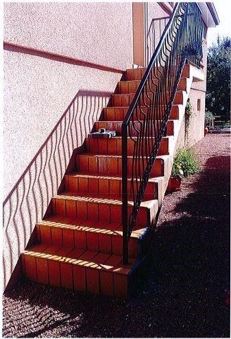 ESCALIER AVANT APPLICATION DE RESINE DE MARBRE